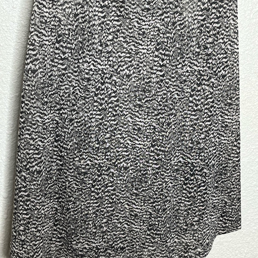 H & M Basic Razor Back Tank Top Sz Large - Picture 3 of 7